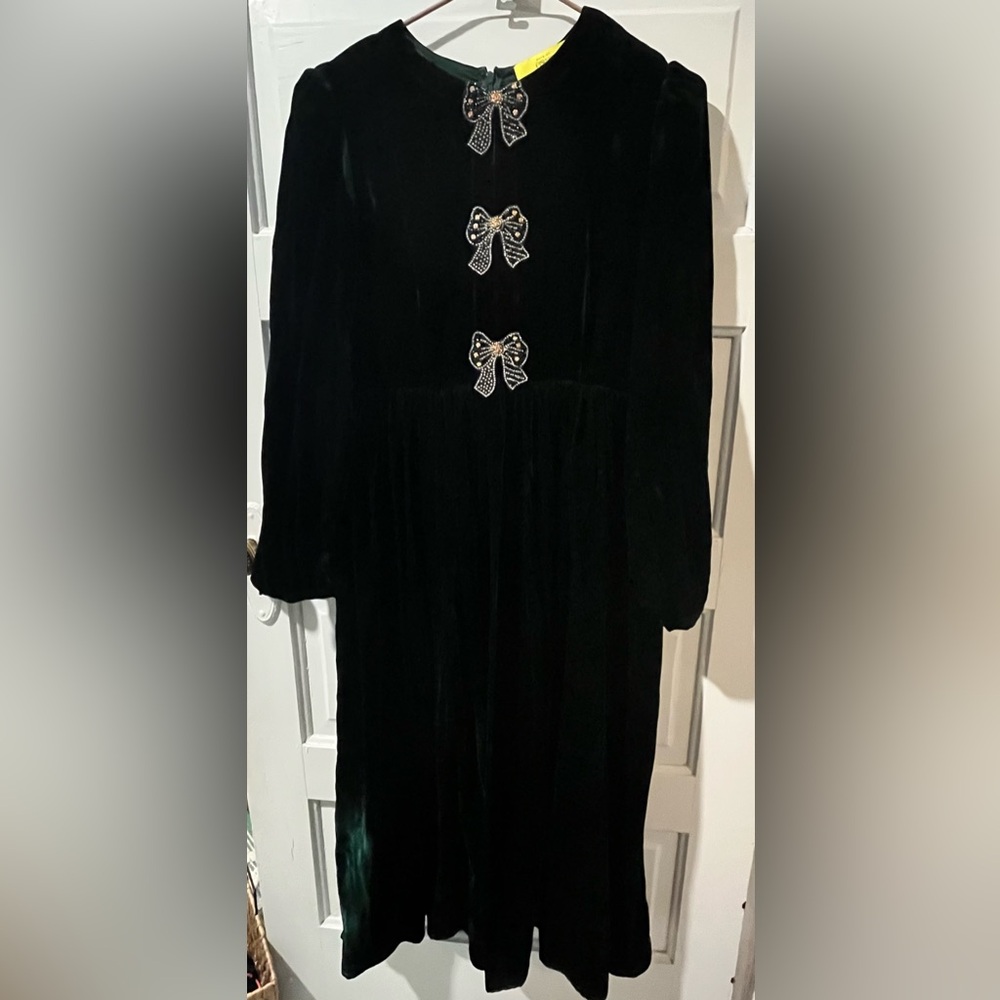 Days of Esme Emerald Velvet Midi Dress